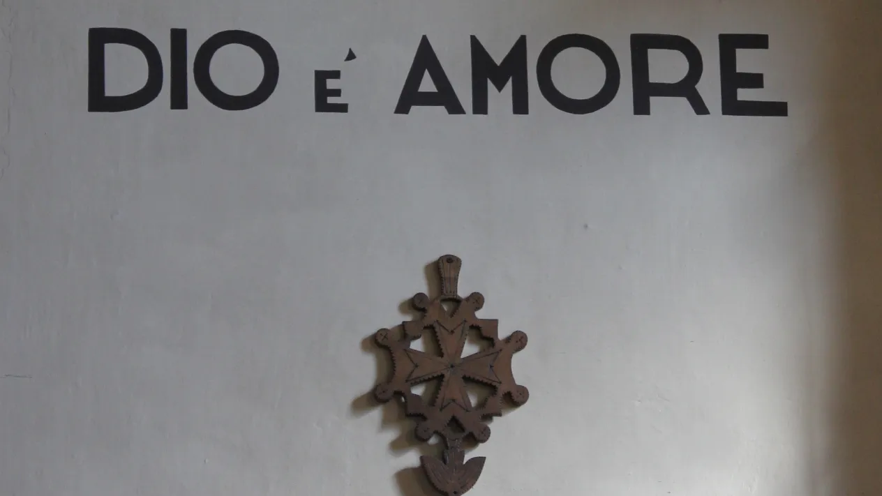 Hugenottenkreuz in der Kirche von Villar Pellice (Piemont) (Foto: unbekannt) Hugenottenkreuz in der Kirche von Villar Pellice (Piemont) (Foto: unbekannt)