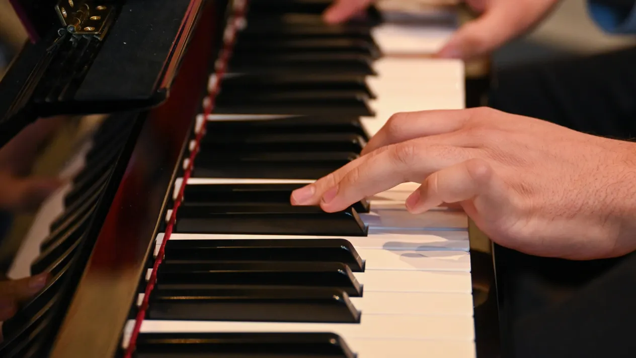 Symbol Klavierspiel (Foto: unbekannt) Symbol Klavierspiel (Foto: unbekannt)